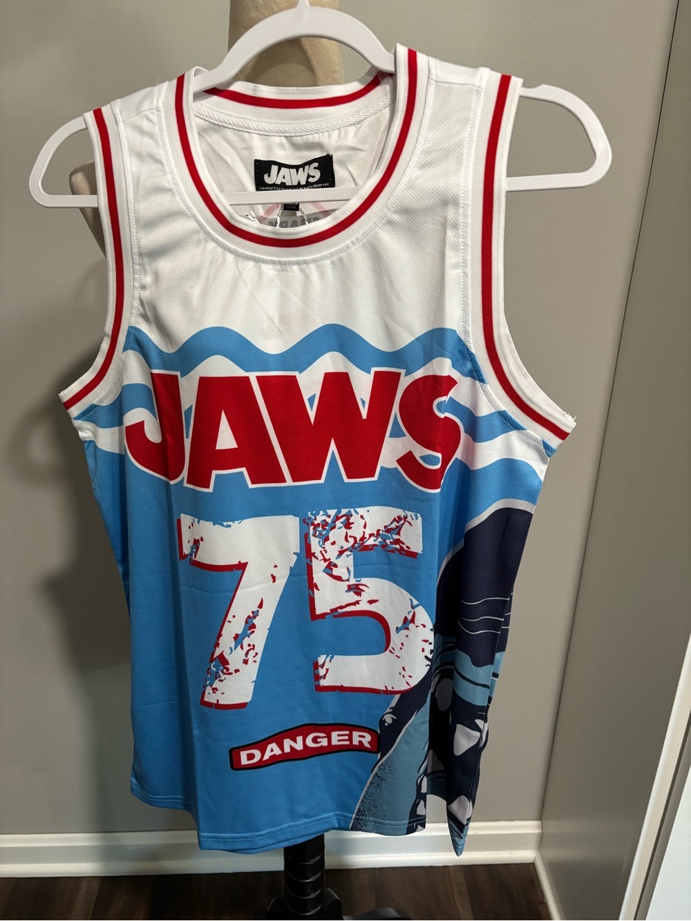 Jaws Men's White & Blue Graphic Tank - '75 Danger' New